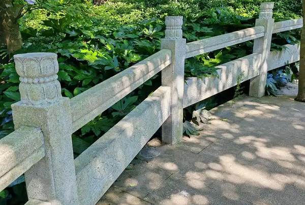 大堂区大连花岗岩栏杆和青石栏杆哪个好